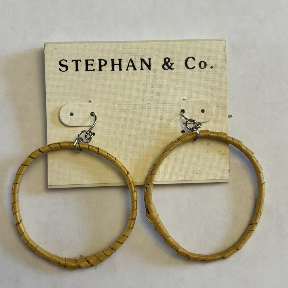 Stephan & Co. Natural Straw Raffia Wrapped Large Hoop Earrings NWT